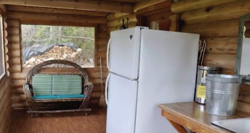 Walleye cabin at Wine Lake Camp — photo 2 of 4