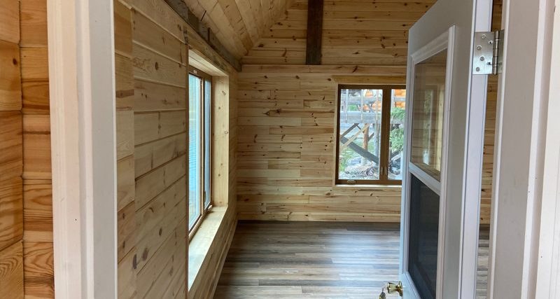 Ice House cabin at Wine Lake Camp — photo 12 of 12