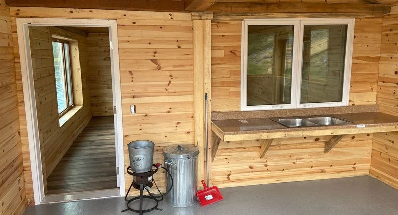 Ice House cabin at Wine Lake Camp — photo 3 of 12
