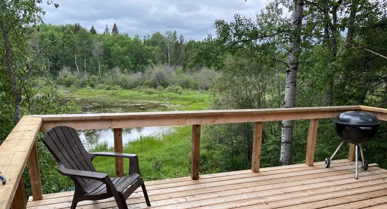 Grouse cabin at Wine Lake Camp — photo 9 of 10